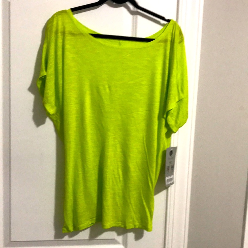 Leisure Whimsical Tee 100% rayon lime green